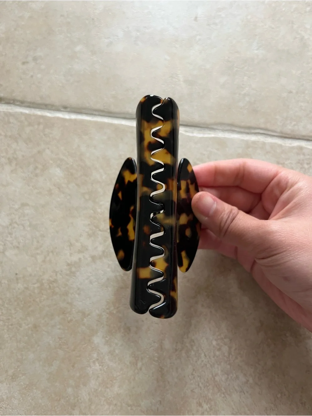 Charles J. Wahba Tortoiseshell Hair Claw Clip